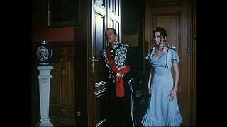 Italian vintage porn: dirty shadows puppet of a blow job!