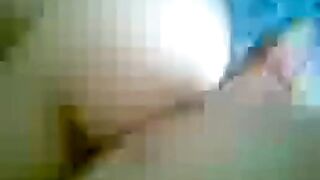 Indina.teen.couple.in.1st.class.compuntment