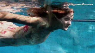 Cute smoking hot babe Edwiga underwater