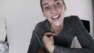 rihannarossy – hot naked ass twerk show and big boobs shaking