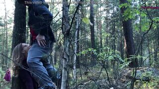 Sucked a Stranger in the Woods to Help Her - Public Sex