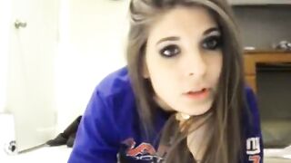 Teen Playing On Webcam - vixxxcam.com