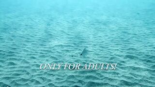 Girls on Tenerife swimming naked