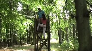 In der Wildnis hartcore die Joggerin gefickt