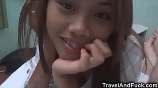 Lucky Tourist with 2 Filipina Teens!