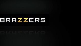 Brazzers Exxtra - (Angela White, Ava Addams, Bridgette B, Keiran Lee) - Chasing That Big D - Trailer preview