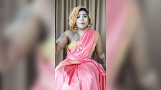 TAMIL AUNTY ILARIA HANDCUFFED