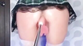 Horny slut fucked by fucking machine