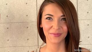 Smoking hot college Babe Alexis Brill welcome to Porn Casting