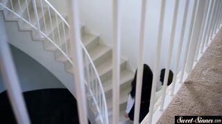 Bigbooty stepmom fucked from behind