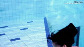 Zlata underwater swimming babe