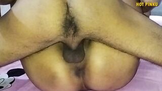 Indian Bhabhi Pinku's first time, Suhaagraat with her husband Hindi