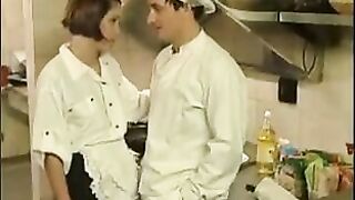 HYE Sexy Waitress Likes Cum On Her Ham !