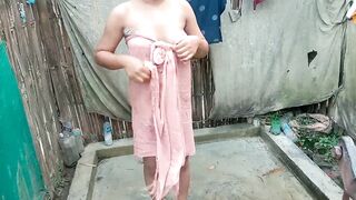 Enjoy my bathing fuck