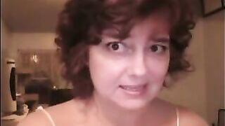Don't cum in mommies pantyhose!