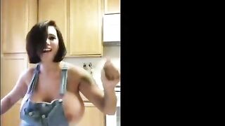 Busty big tits dancing