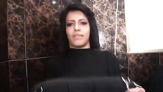 Keisimar wants to pass the MONSTERCOCK CHALLENGE: Sticking Pepe's dick inside her ass!