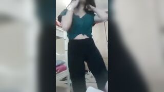liseli lezler oynasiyor