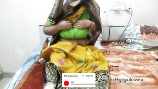 Bhabhi ki salwar khol ke badi gand dekhi