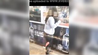 Pee on the l. store/ meando dkr