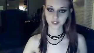 Hot emo chick fucking herself