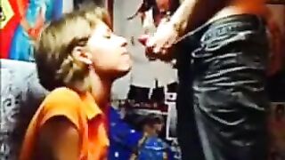 WALL Sister Loves A Suck And Facial !
