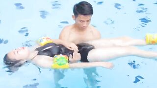 .How to Massage in Water by Floating body