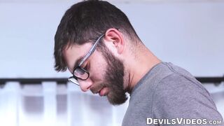 Daughter wants to fuck stepmoms BF and she does so