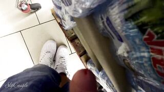Helping this guy to have a Cumshot in a supermarket - so brazen and so risky !