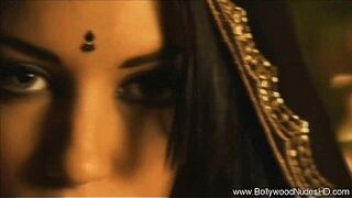Bollywood Babe From Exotic india