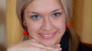 Jasmin fingering her anus and then fucking