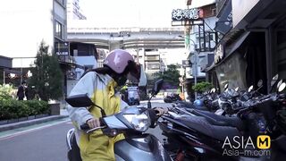 ModelMedia Asia - Slutty Delivery Service - Ling Wei – MD-0238 – Best Original Asia Porn Video