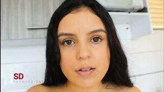 I fuck my stepsister Melanie after she helps me with my clothes – porn in Spanish