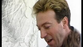 Liebevollder Dreier mit Gemuese und Dildo