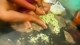 Desi aunty sex at home