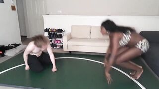 Paris Love Wrestles Elis Ataxx