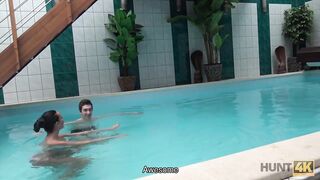 HUNT4K. Hottie earns cash by cheating on BF with another...