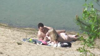 Young couple loves fucking at the beach