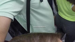 Guy Grinding his Cock in the Ass of a Woman who Goes to Work by Public Train and she Liked !