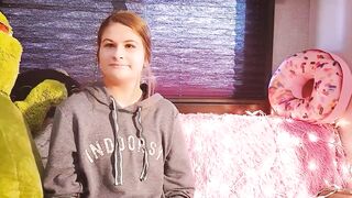 Stepsister uses my dick to improve her deepthroating skills for her boyfriend