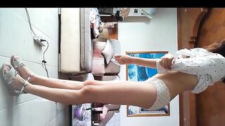 Chinese Girl Geting Naked