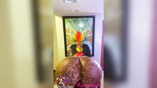 Victoria Cakes give Gibby The Clown a great birthday present