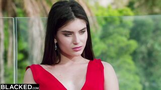 Gorgeous BBC-hungry Stefany steps out on fiancee