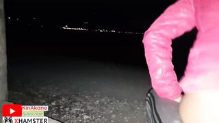 I meet a girl on a beach, on vacation, she gives me a blowjob, then we have sex. Sex outside in public with a teen stran