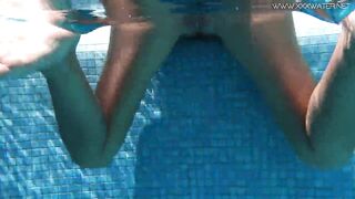 Tiffany Tatum goes swimming with Jack
