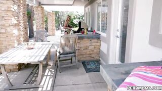 Blonde stepmom in the mood for some real hotdogs in her mouth