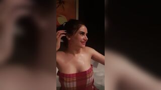 Naz Mila Jakuzi Keyfi