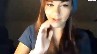 Boxxy On Webcam Showing Tits And Ass