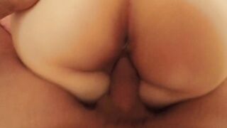 Cumming on stepdaughter's pussy when mom is out