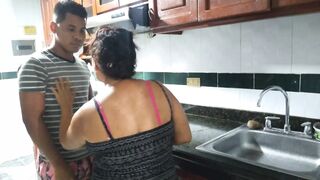 My stepmother rewards me with a good blowjob for behaving well